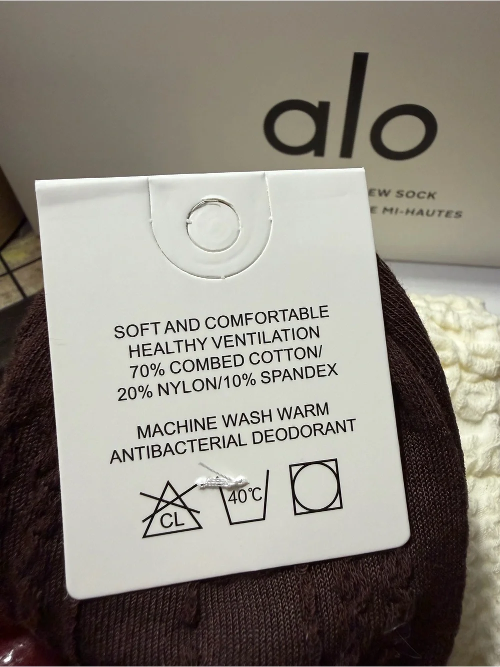 ALO Yoga Cable Crew Socks in Cream, Tan & Brown